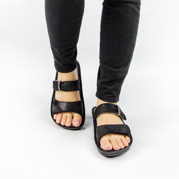 alegria Karmen Black Wavy Sandal