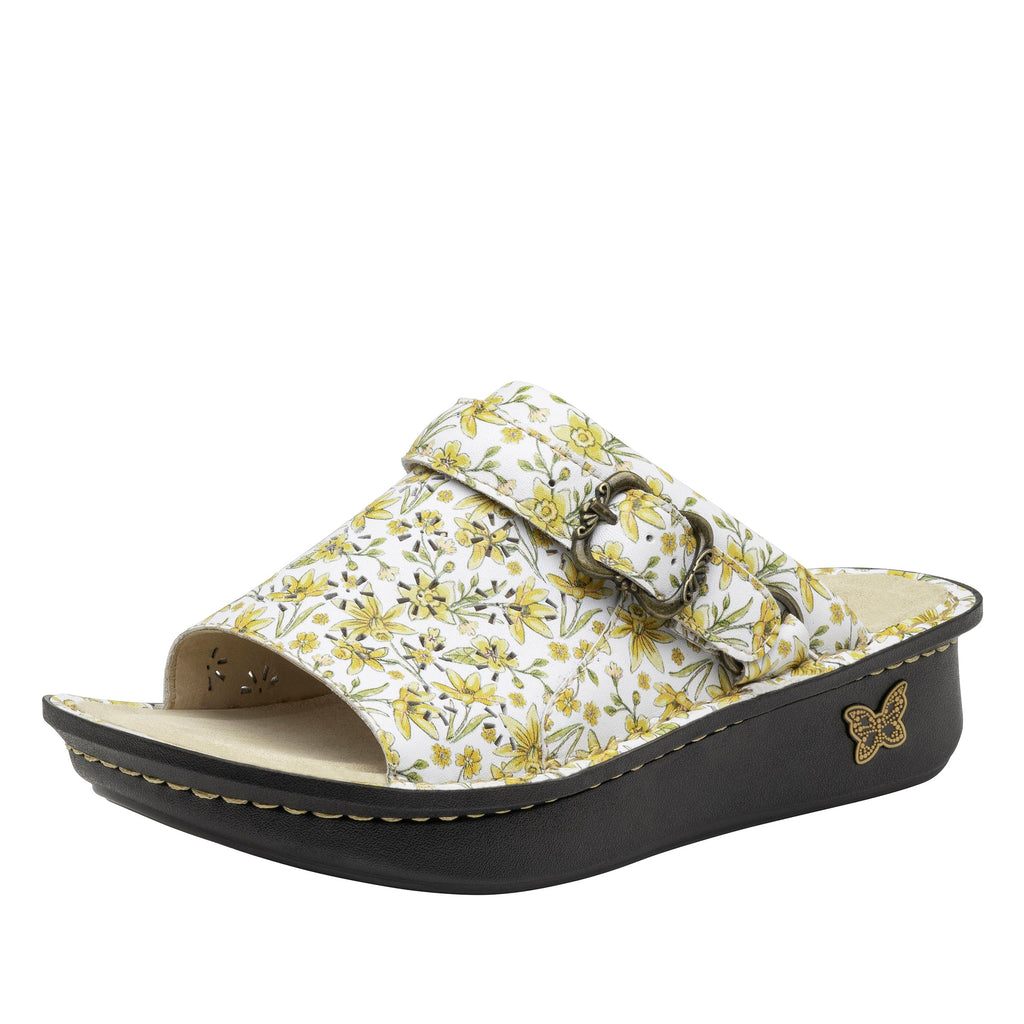 Klover Daffodil sandal with convertible swivel strap on classic rocker outsole- KLO-7537_S1