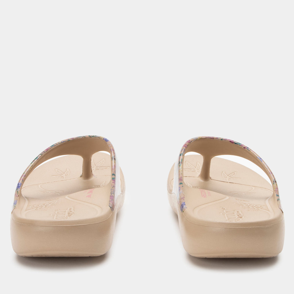 Ode A Fine Romance Sandal | Alegria Shoes
