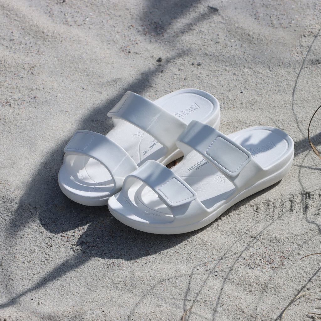 Orbyt White Gloss Sandal | Alegria Shoes
