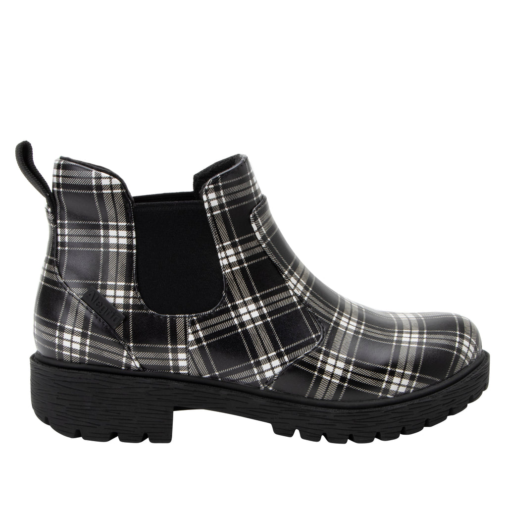 Rowen Plaid vegan leather boot on the new Luxe Lug outsole - ROW-7610_S3