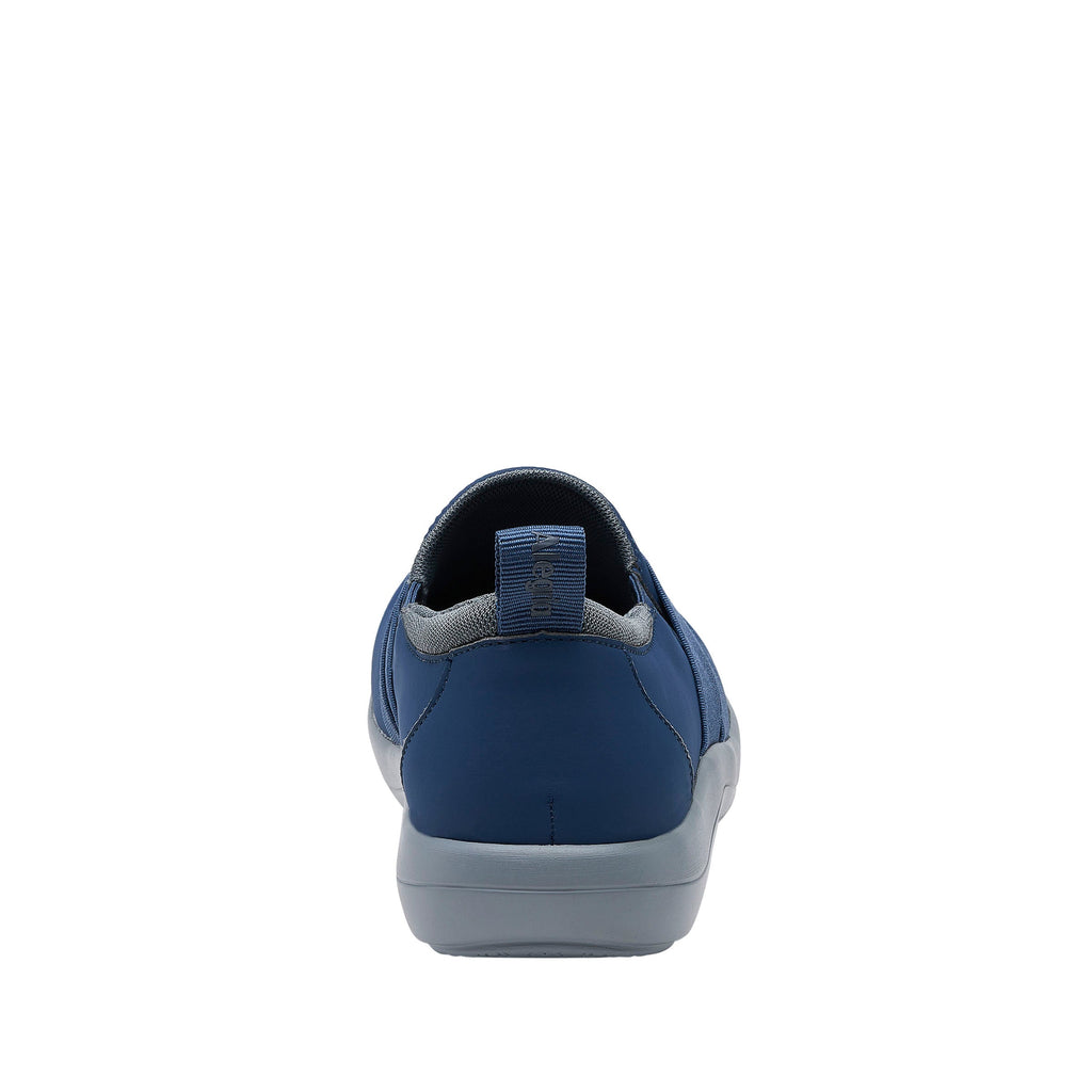Savvie Navy sport rocker professional shoe with lightweight responsive outsole. SAV-5401_S3