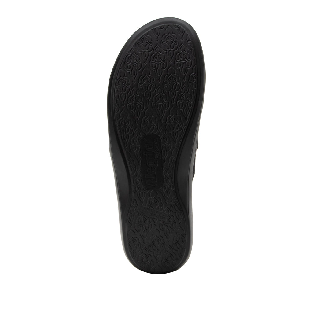 Savvie Black Smooth professional shoe with lightweight responsive outsole. SAV-7604_S6