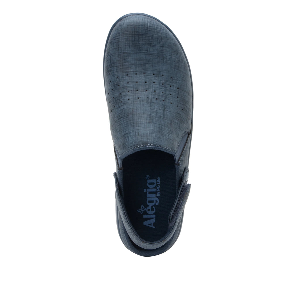 Skillz Etched Skies sport rocker a convertible slingback clog with a lightweight responsive outsole. SKI-7473_S5