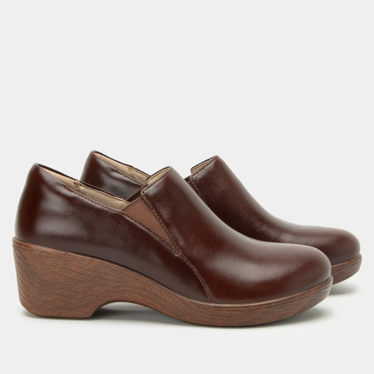 Skylar Mahogany Shoe | Alegria Shoes