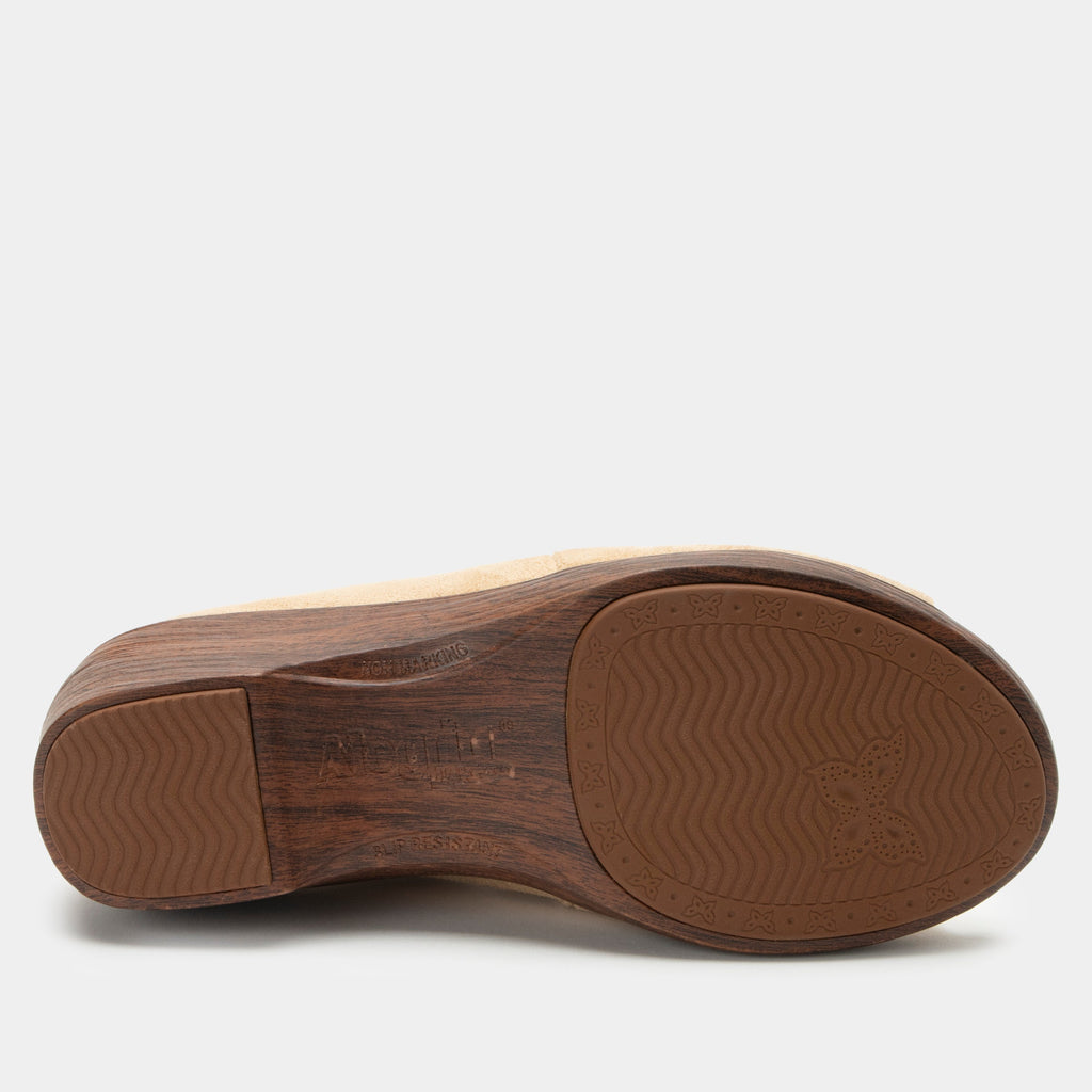 Shilaine Stretch Naturally Sandal | Alegria Shoes