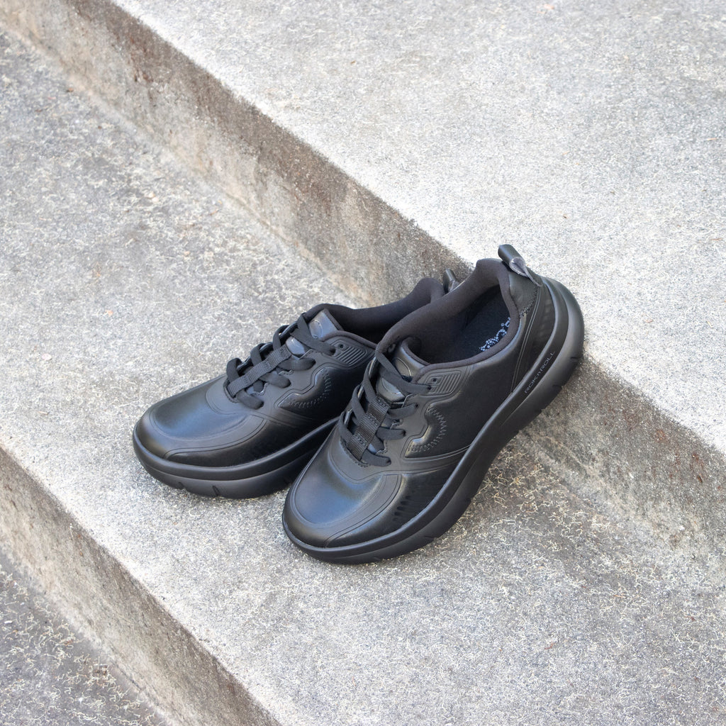 Solstyce Black Out Shoe | Alegria Shoes