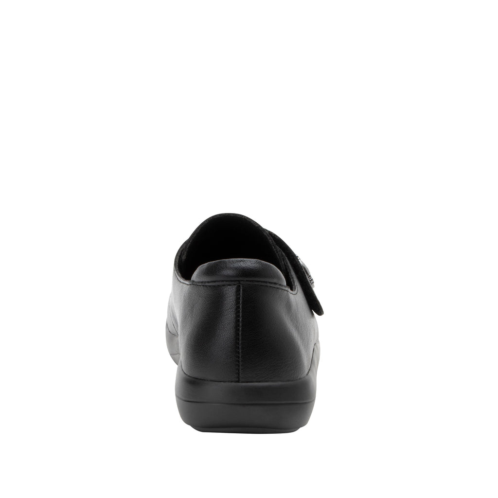 Spright Black Smooth sport rocker shoe with a vegan upper and lightweight responsive outsole. SPR-7604_S4
