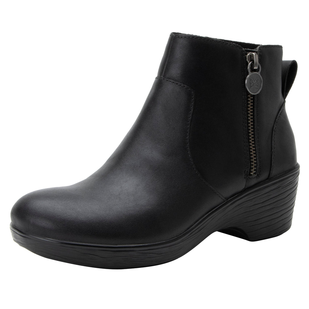 Serina Black Boot with an outside zipper on a wood look wedge outsole - SRI-601_S1