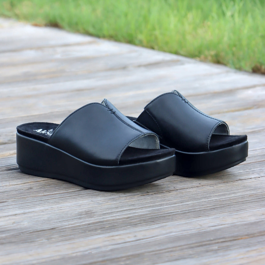 Triniti Coal slide sandal on comfort flatform outsole- TRI-7406_S2