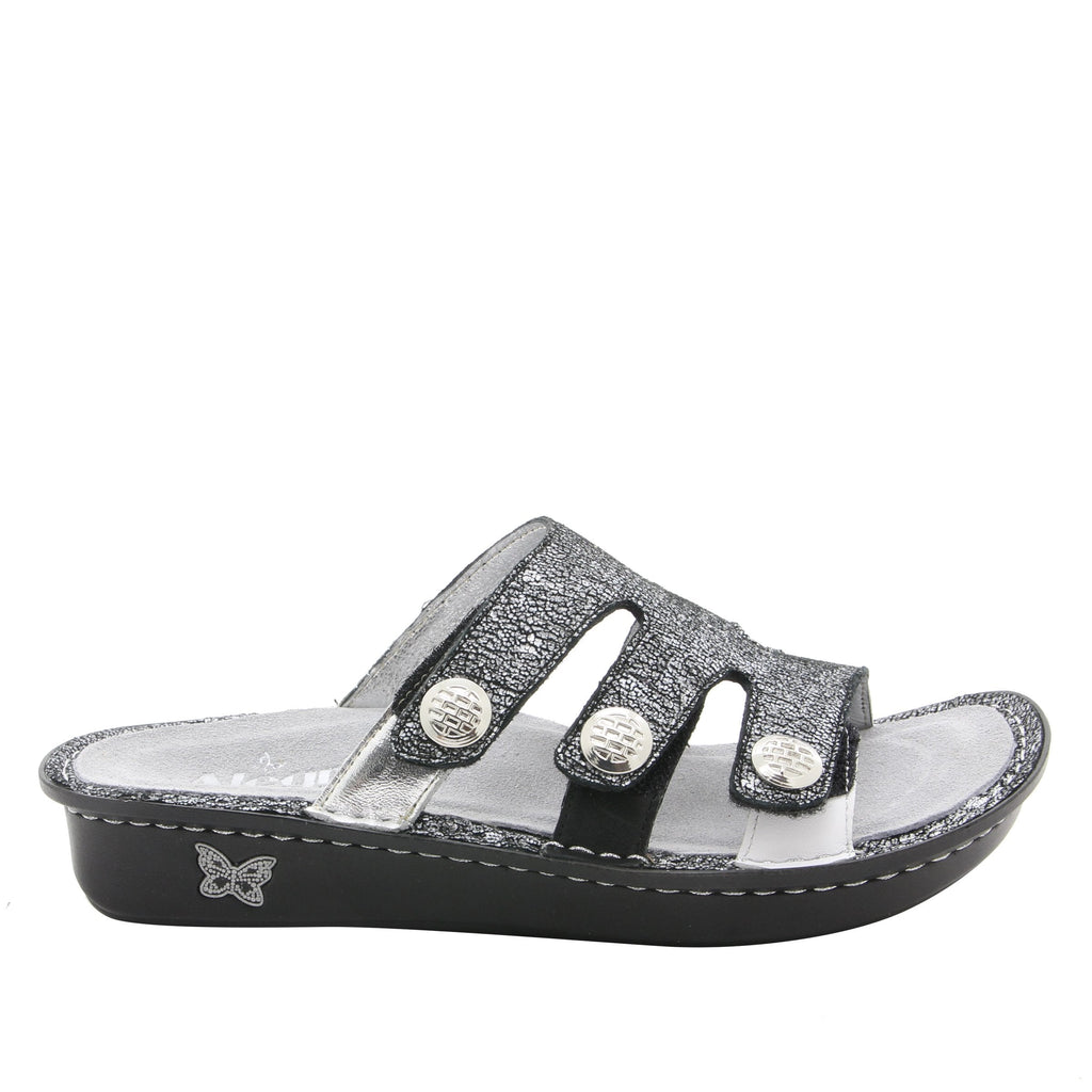 Venice Chirpy Pewter Sandal | Alegria Shoes