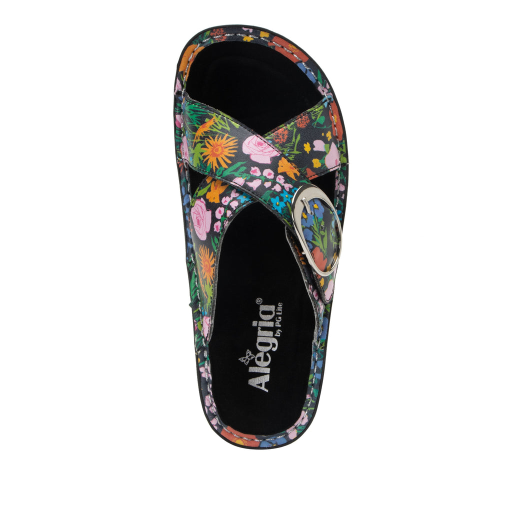 Vanya Sweet Emotions slide sandal with cross straps and buckle on a mini outsole - VYA-7411_S5