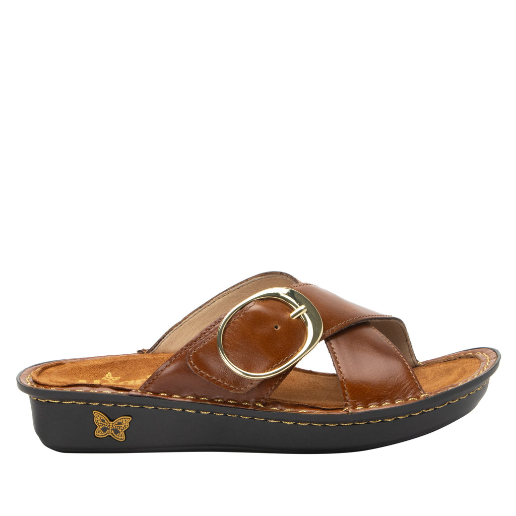 Vanya Luggage slide sandal with cross straps and buckle on a mini outsole - VYA-7773_S3