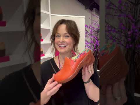 Sereniti Aged Cognac Shoe